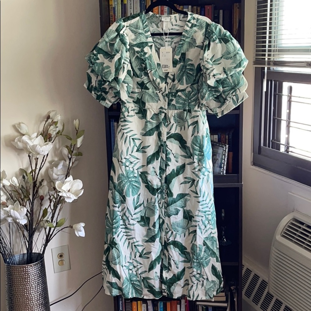 Johanne Ortiz x H&M leaf dress with buttons